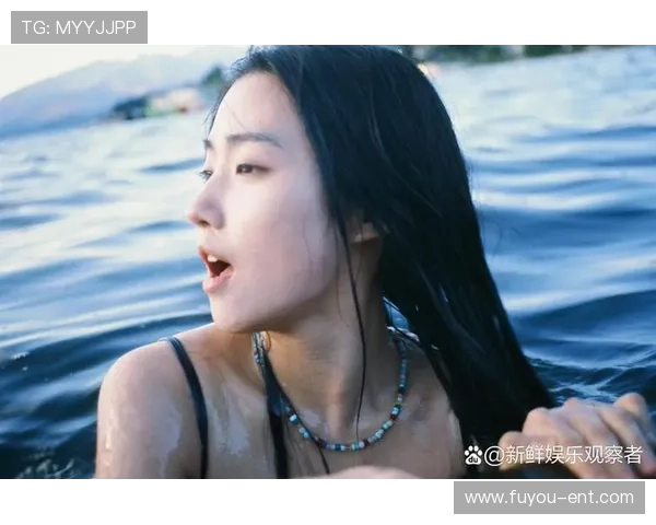 比基尼娱乐:明星比基尼造型盘点引领夏日时尚潮流 比基尼娱乐:明星比基尼造型盘点引领夏日时尚潮流